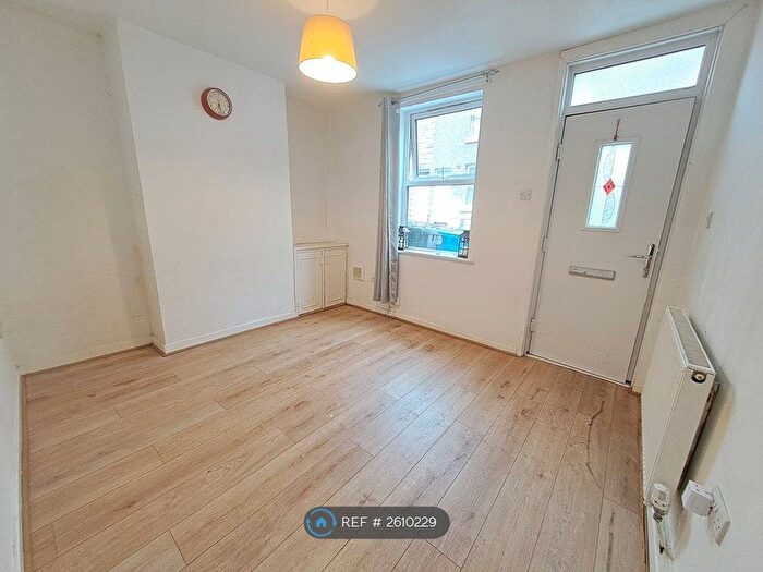 2 Bedroom Terraced House To Rent In Suffolk Street, Runcorn, WA7