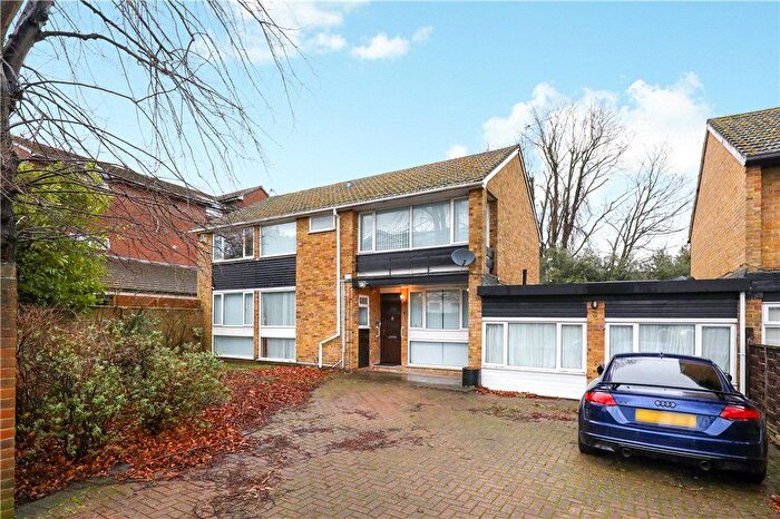 4 Bedroom Semi-Detached House To Rent In Somerset Road, Wimbledon, SW19