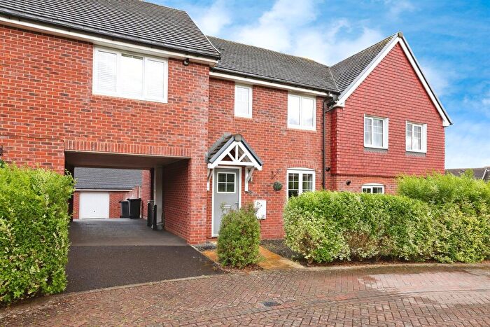 3 Bedroom Terraced House For Sale In Hampton Road, Andover, SP11