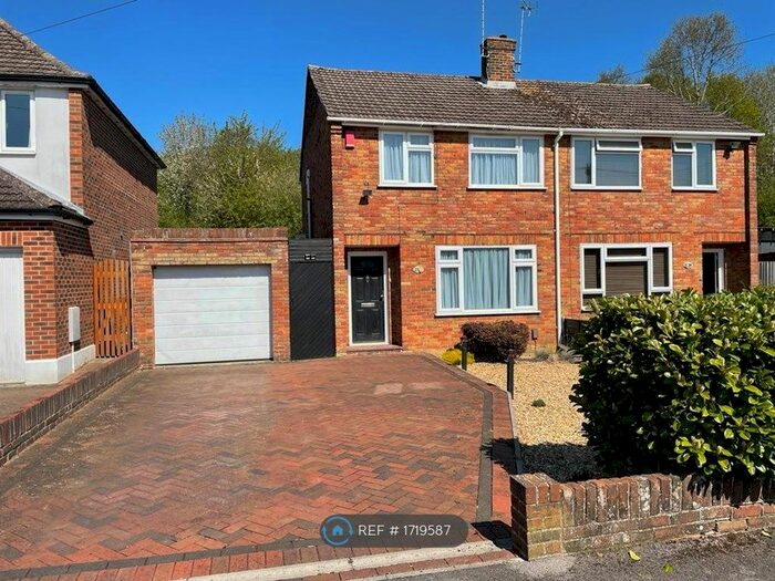3 Bedroom Semi-Detached House To Rent In Megan Road, West End, Southampton, SO30