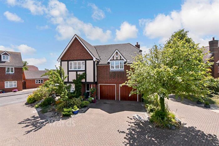 5 Bedroom Detached House For Sale In Foreland Heights, Broadstairs, Kent, CT10