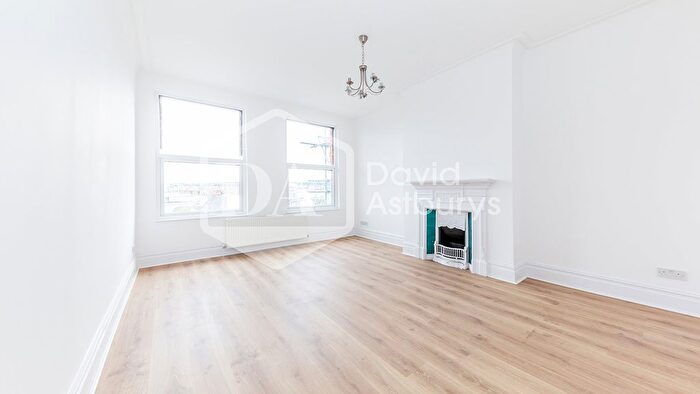 4 Bedroom Flat To Rent In Fortess Road, Kentish Town, London, NW5