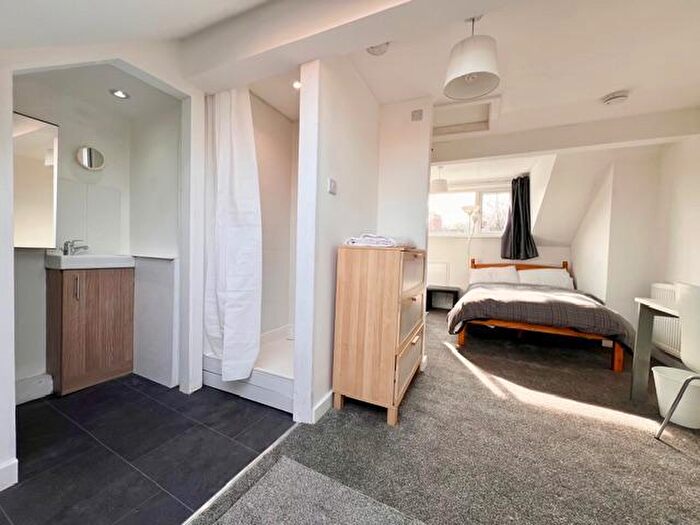 4 Bedroom House To Rent In Sharrow Street, Sheffield, S11