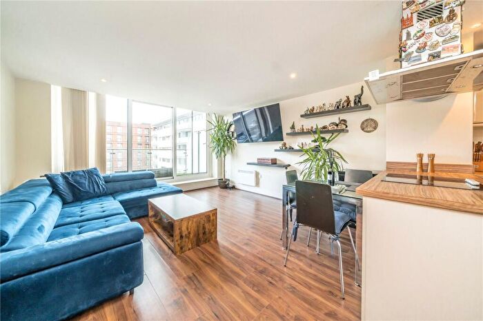2 Bedroom Apartment To Rent In Drift Court, Basin Approach, London, E16