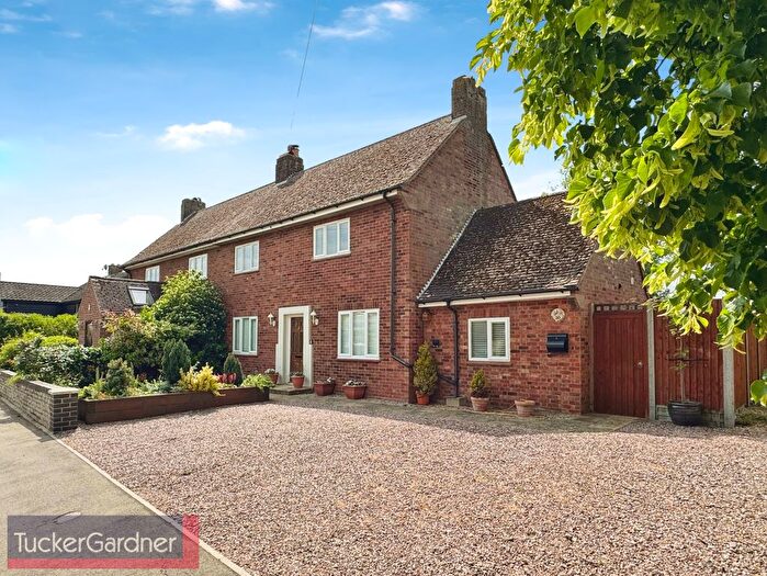 3 Bedroom Property To Rent In High Street, Ely, CB6