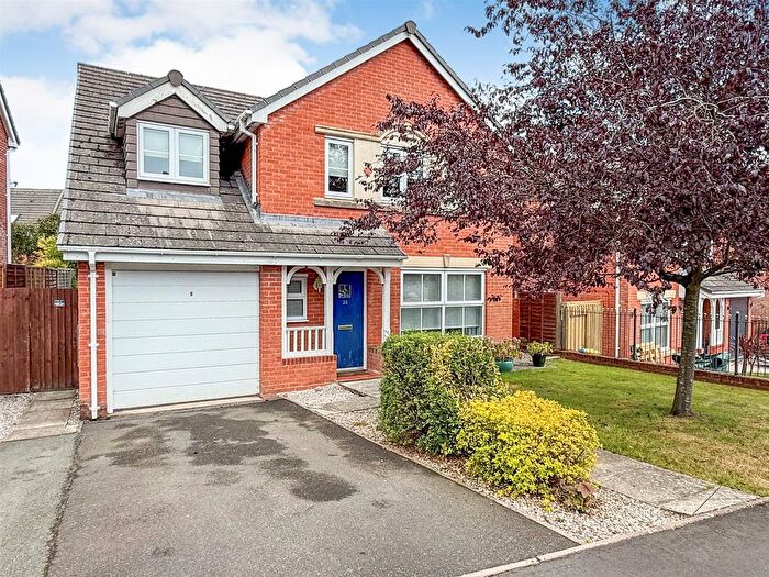 5 Bedroom Detached House For Sale In Upper Well Close, Oswestry, SY11