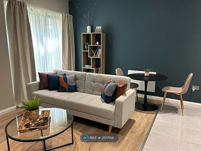 1 Bedroom Flat To Rent In Corporation Street, Coventry City Centre, CV1