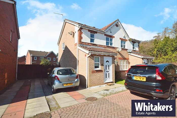 3 Bedroom Semi-Detached House To Rent In Navigation Way, Victoria Dock, Hull, HU9