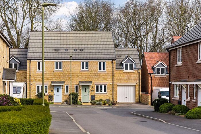 3 Bedroom Semi-Detached House For Sale In Russet Drive, Milton, OX14