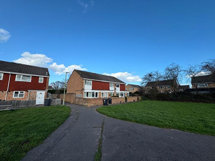 1 Bedroom Maisonette To Rent In Charlton Close, Bournemouth, BH9