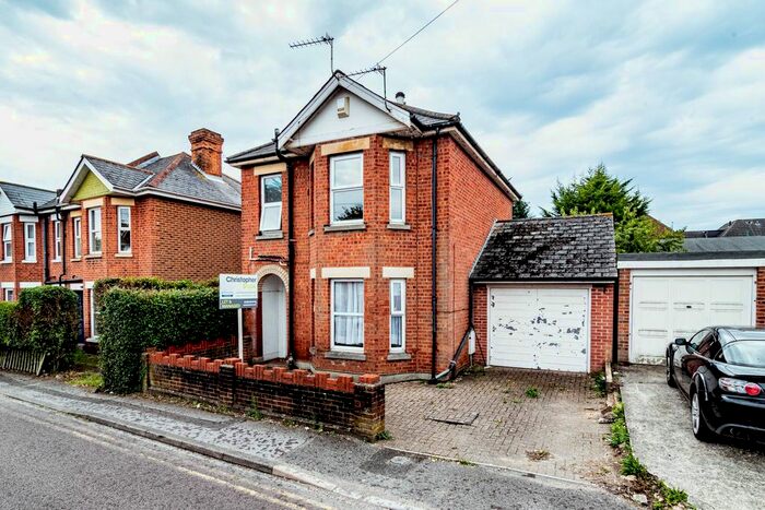 5 Bedroom Property To Rent In Castle Road, Winton, Bournemouth BH9