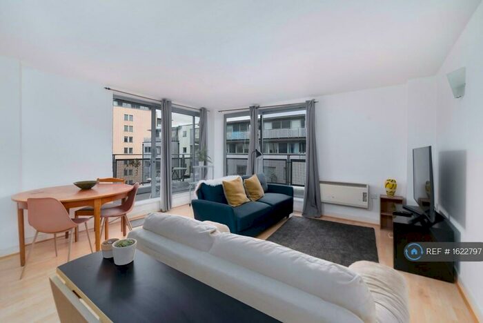 2 Bedroom Penthouse To Rent In Montana Building, London, SE13