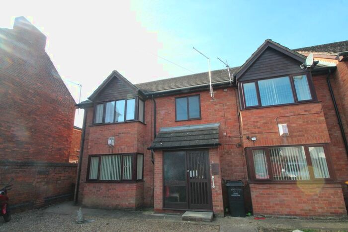 1 Bedroom Flat To Rent In Annes Court, St. Leonards Avenue, Bedford, MK42