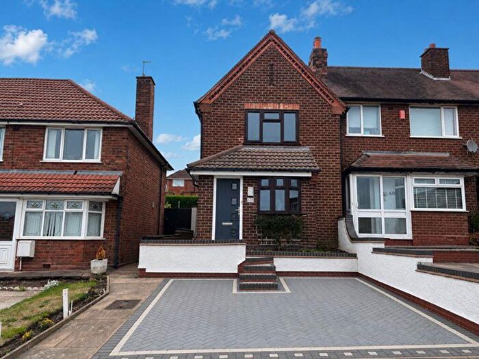 2 Bedroom End Of Terrace House For Sale In Queslett Road, Great Barr, Birmingham, B43