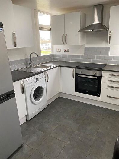 2 Bedroom Flat To Rent In Caradoc Close, Coventry, CV2