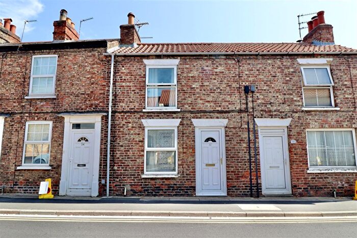 2 Bedroom Property For Sale In Union Street, Pocklington, York, YO42