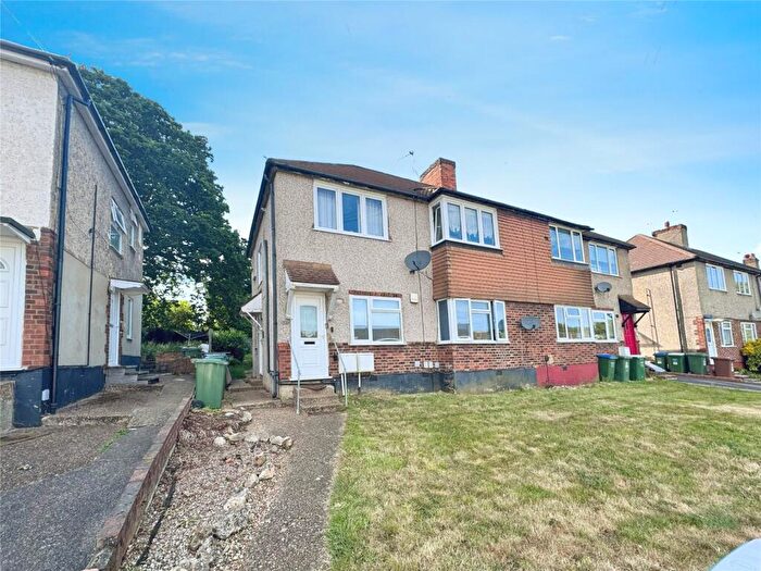 2 Bedroom Maisonette For Sale In Braemar Avenue, Bexleyheath, DA7