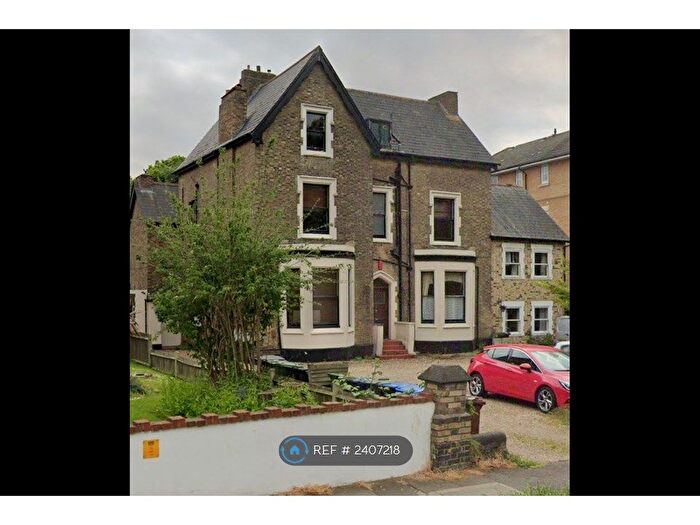 1 Bedroom Flat To Rent In Copers Cope Road, Beckenham, BR3