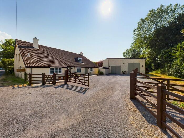 4 Bedroom Detached House For Sale In Kenn Road, Kenn, Clevedon, North Somerset, BS21