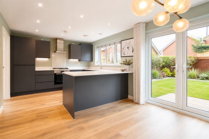 3 Bedroom Detached House For Sale In Great Oldbury Drive, GL10