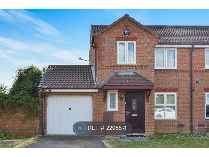 3 Bedroom Semi-Detached House To Rent In Douglas Place, Oldbrook, Milton Keynes, MK6