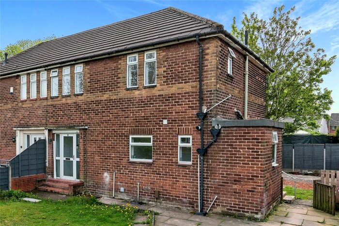 3 Bedroom Semi-Detached House To Rent In Falcon Crescent, Clifton, Swinton, Manchester, M27