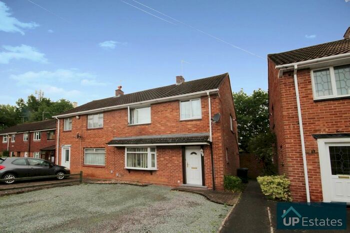 3 Bedroom Semi-Detached House To Rent In Goode Croft, Coventry, CV4