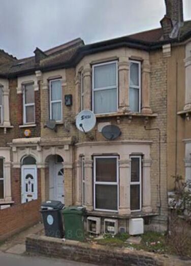 Studio To Rent In Forest Road, Walthamstow E17