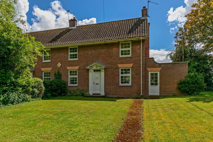 3 Bedroom Semi-Detached House To Rent In Apple Tree Cottage, Houghton, Stockbridge, SO20