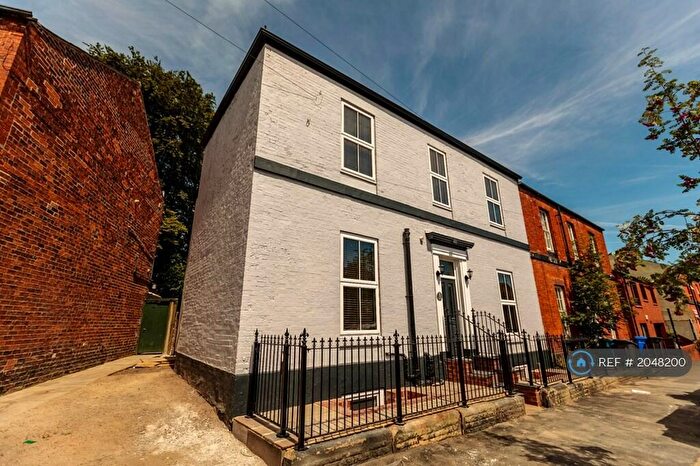 11 Bedroom Detached House To Rent In Clarke Street, Sheffield, S10