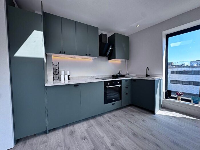 2 Bedroom Apartment For Sale In Norwood Road, London, SE27