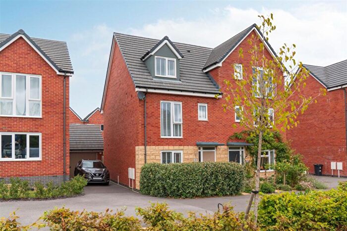 4 Bedroom Semi-Detached House For Sale In Walmsley Close, Clay Cross, Chesterfield, S45