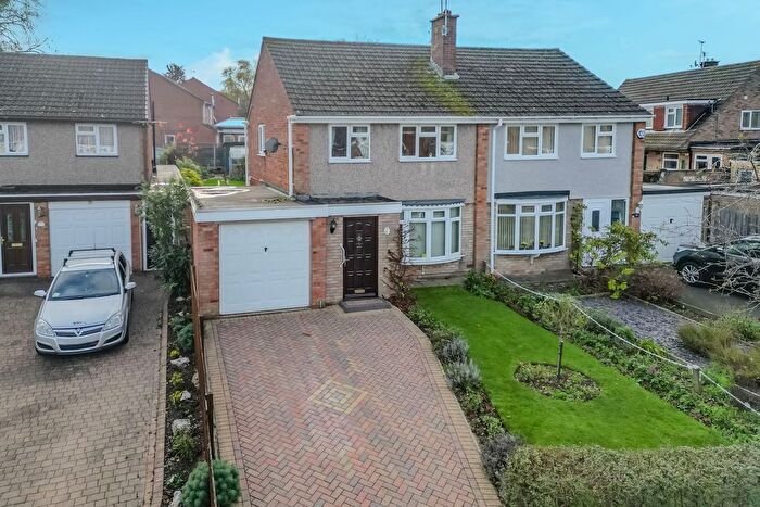 3 Bedroom Semi-Detached House For Sale In Packer Avenue, Leicester Forest East, LE3