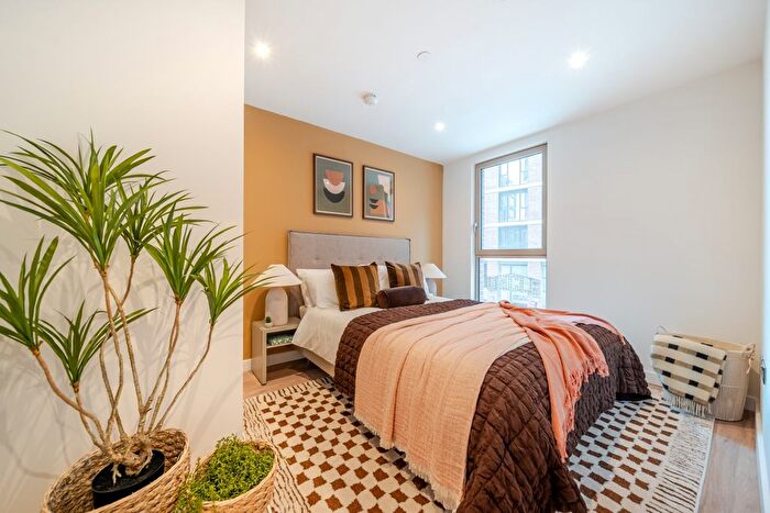1 Bedroom Flat To Rent In Uncle Leeds, Whitehall Leeds, LS12