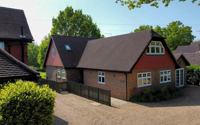 4 Bedroom Property To Rent In Woodchurch Road, Tenterden, TN30