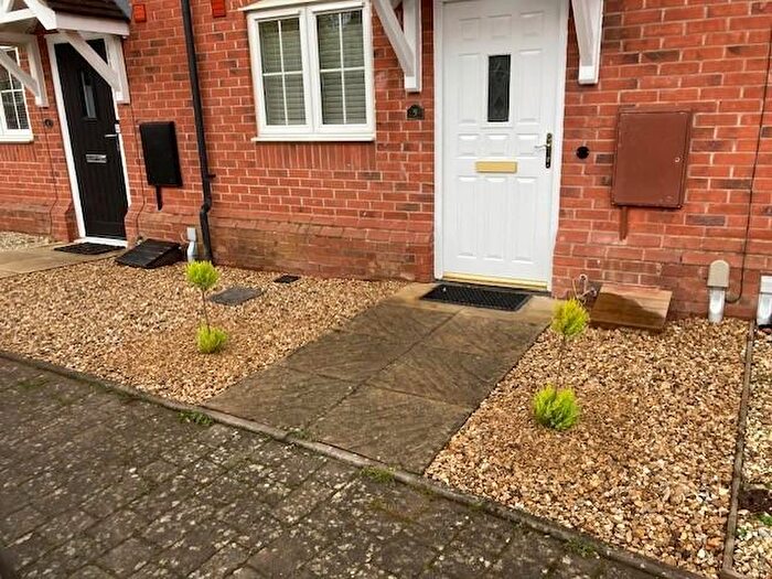 2 Bedroom Terraced House To Rent In Carroll Close, Stratford-upon-Avon, CV37