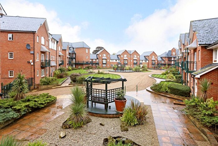 2 Bedroom Flat To Rent In St. Leonards Road, Windsor, SL4