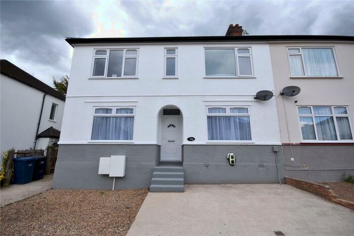 2 Bedroom Maisonette To Rent In Marlborough Gardens, Whetstone, London, N20