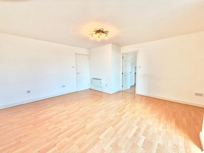 2 Bedroom Flat To Rent In Fishguard Way, London, E16