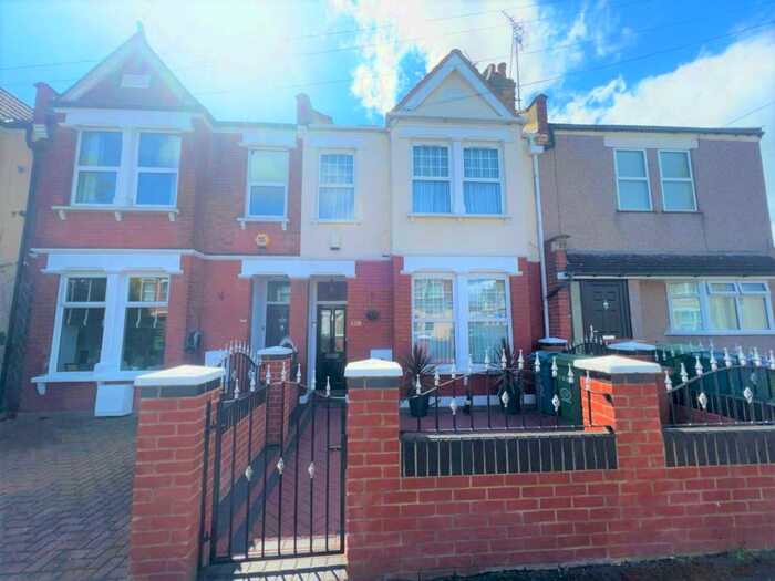 5 Bedroom Terraced House To Rent In Roxborough Road, Harrow, HA1