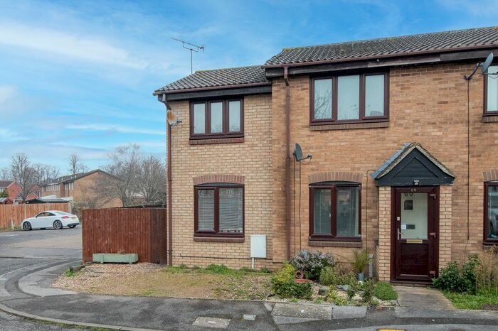 3 Bedroom End Of Terrace House To Rent In Sharp Close, Aylesbury, HP21