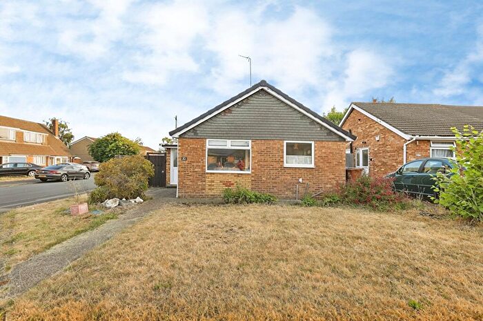 2 Bedroom Bungalow For Sale In Churchill Avenue, Northampton, Northamptonshire, NN3