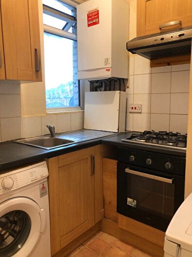 1 Bedroom Flat To Rent In Chichele Road, London, NW2