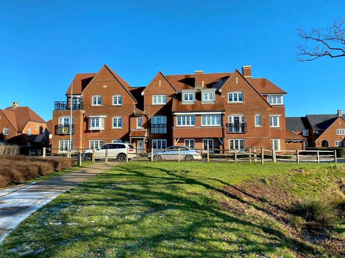 2 Bedroom Flat To Rent In Millpond Lane, Faygate, Horsham, RH12