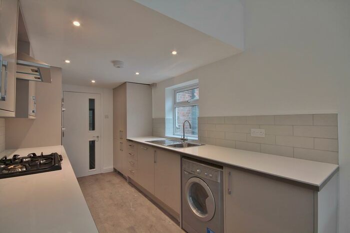 5 Bedroom Terraced House To Rent In Cowley Road, Oxford, OX4