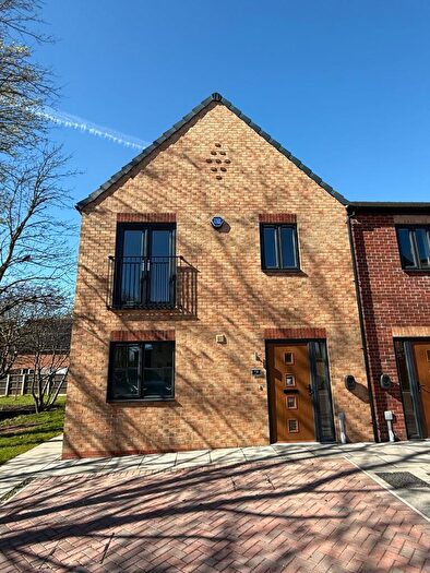 3 Bedroom End Of Terrace House To Rent In Olympus Close, Auckley, DN9