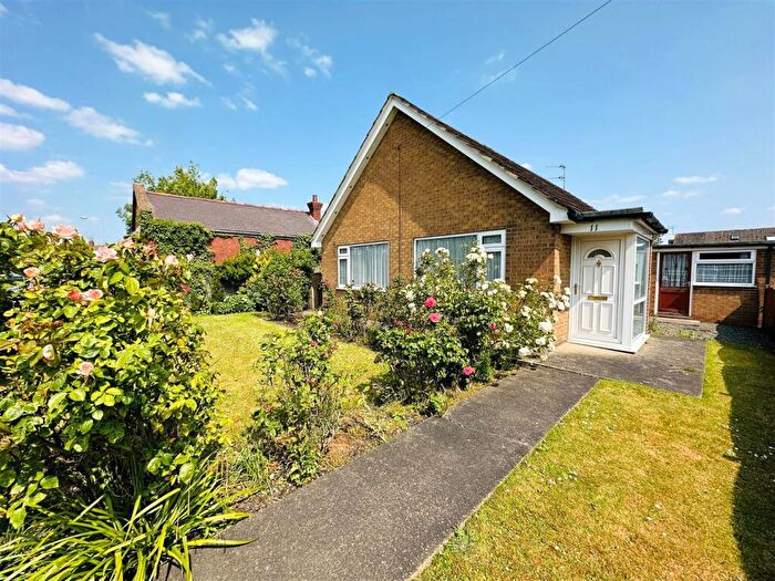 3 Bedroom Detached Bungalow For Sale In Hull Road, Howden, Goole, DN14
