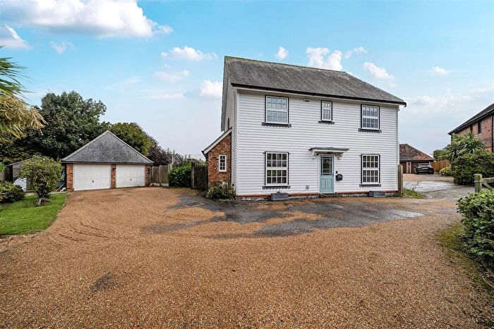 4 Bedroom Detached House For Sale In Chapman Fields, Cliffsend, Ramsgate, CT12