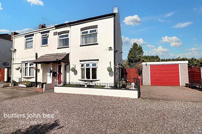 2 Bedroom Semi-Detached House For Sale In Chapel Street, Sandbach, CW11