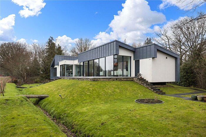 3 Bedroom Detached House For Sale In Robin Hood Lane, Sutton Green, Surrey, GU4